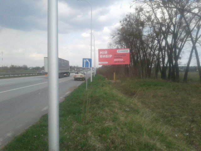 Щит 6x3,  Траса Житомир-Київ. За заправкою "Сокар", напрямок з Житомира на Київ ст.А