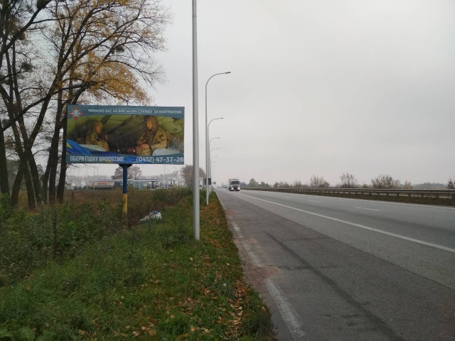 Щит 6x3,  Траса Житомир-Київ. За заправкою "Сокар",напрямок з Києва на Житомир ст.Б