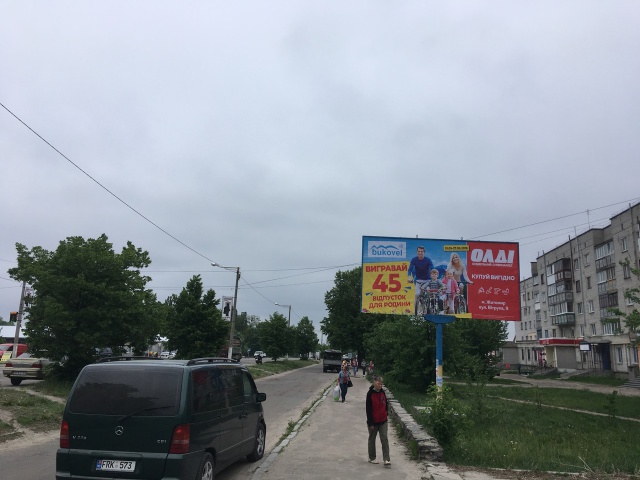 Щит 6x3,  Коростишів в. Київська 103, центральна вулиця, напрямок з Житомира на Київ, напроти с/м "ФУРШЕТ", ст А